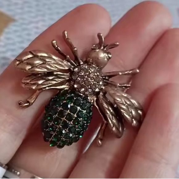 Anthropologie Gold Bee Brooch with Green Rhinestones - Picture 5 of 7